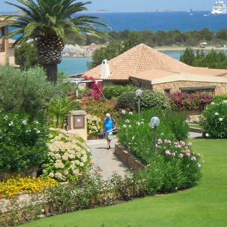 Baia De Bahas - Apartments & Resort-3